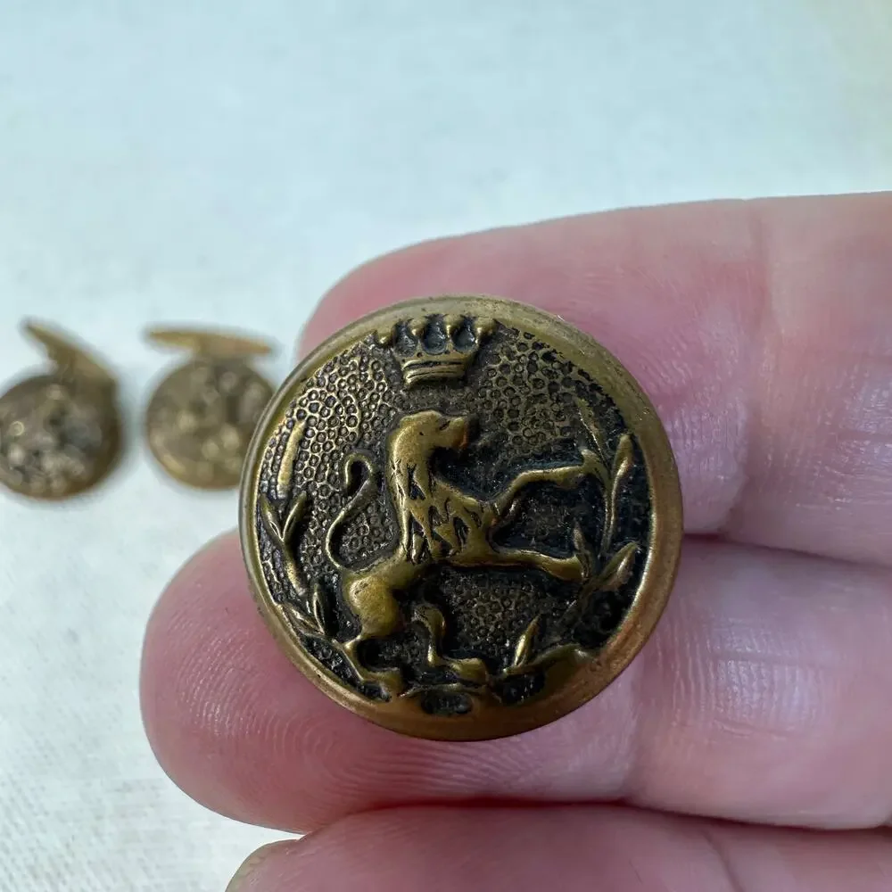 Antique Brass Buttons 4 Pieces Lion Cufflinks Army Uniform Copper Backs Round